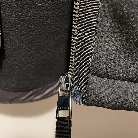 Varley Black Quilted Jacket (M) - Picture 7 of 12